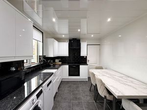 Photo 3- click for photo gallery